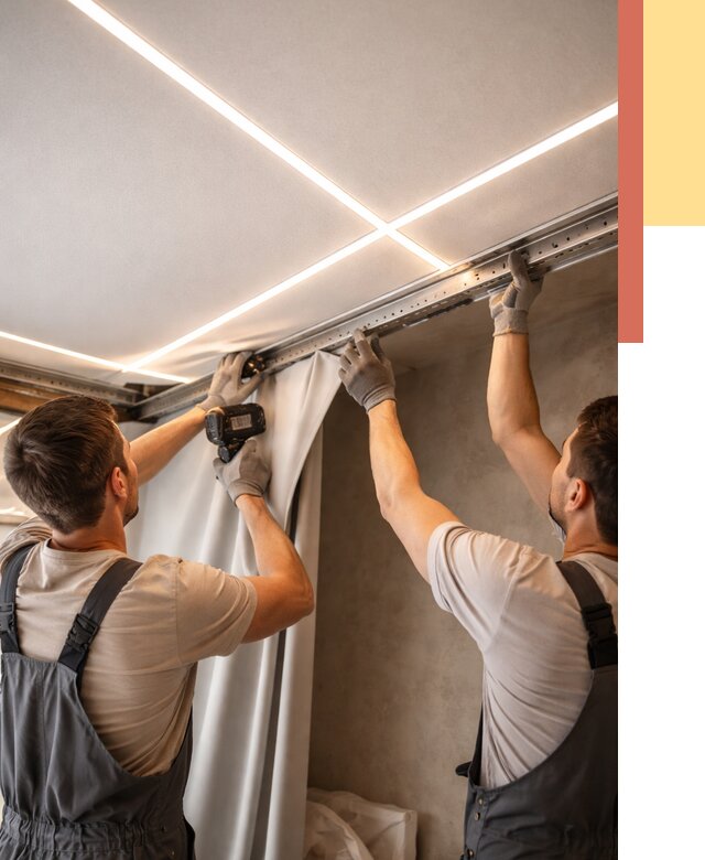 Монтаж натяжного потолка со световыми линиями в Новосибирске от 1220 руб. | ОТДЕЛОЧНИК-Нвс